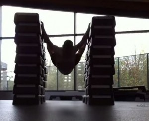 LIFESTYLE: U nekoliko koraka do većih grudnih mišića (VIDEO)