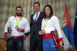 BLAM ILI LAPSUS: Premijer ‘prekrstio’ Ivanu Španović! (FOTO)