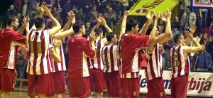 ŠTA SAD? Nekadašnji kapiten Crvene zvezde u dilemi pred večerašnji meč u Nikšiću (FOTO)