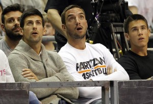 ATP ŠANGAJ: Đoković rutinski preko Kližana, Troicki ‘ispustio’ Vavrinku