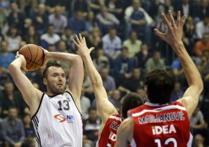 LEGA BASKET: Partizanovci vode Armani ka tituli