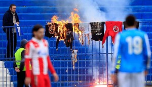 FOTOGALERIJA IZ SUBOTICE: ‘Rat’ na terenu, gorelo na tribinama