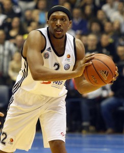 NIJE MU ZADRHTALA RUKA PRED GROBARIMA: Davaće Akojon po 30 poena i u crno-belom dresu (VIDEO)