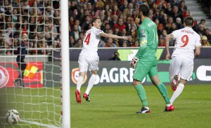 BRAVO NEMANJA: Matić predvodi najlepše makazice! (VIDEO)