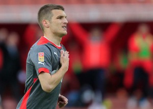 GOLČINA: Lazović prelepim golom iz slobodnjaka doneo drugo vođstvo Zvezdi (VIDEO)