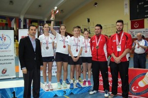 BADMINTON: Bronzana medalja za srpske klince u Turskoj