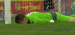 GOLMANE, NE TUGUJ: Neverovatno kakav top ima ovaj čovek u nogama! (VIDEO)