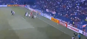 UGLEDAO SE NA PIKSIJA: Ovakvi golovi uvek impresioniraju, jer je ‘kifla’ uvek u modi (VIDEO)