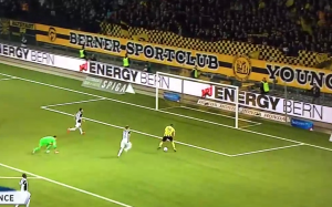 NE TOM LEVOM: Trener ga momentalno izveo iz igre posle ovog promašaja! (VIDEO)