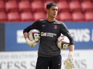 NEVIĐENO: Golman Čarltona postigao gol udarcem iz svog peterca (VIDEO)