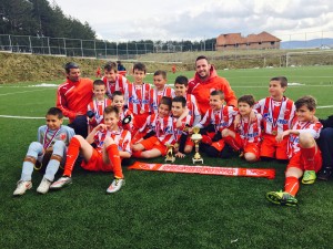 ZVEZDA NE MORA DA BRINE ZA BUDUĆNOST: Martaćevi klinci za manje od mesec dana osvojili dva trofeja (VIDEO) (FOTO)