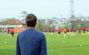 ON ZNA KAKO SE POBEĐUJE PARTIZAN: Bivši fudbaler Zvezde poželeo sreću crveno-belima pred derbi