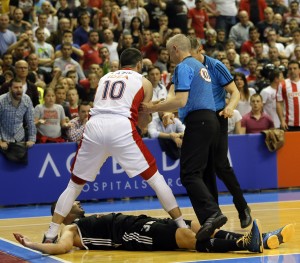 FOTOGALERIJA: Tanka je linija između sreće i tuge, zato se ovo zove derbi (FOTO)