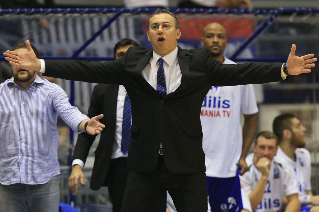 TUŽNA VEST: Preminuo srpski trener Vladimir Arnautović