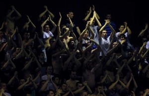 MAGIJA SA BANJICE: Ovako su crno-beli klinci bacili Grobare u trans! (VIDEO)