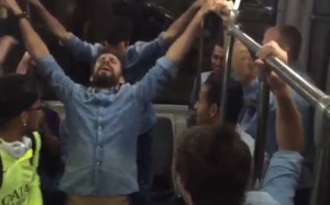 OVAKO ON SLAVI: Bahatio se sa ‘ušonjom’, provocirao Špance, ‘ukrstio oči’ uz čašu i Šakiru (FOTO) (VIDEO)