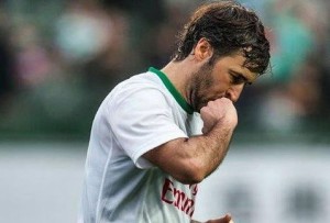 KRAJ VELIKE KARIJERE: Raul ‘okačio kopačke o klin’