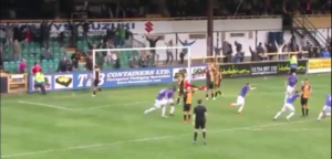 POTPUNA LUDNICA U ENGLESKOJ: Ova GOLČINA je van svake konkurencije! (VIDEO)