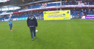 DAJTE MU UGOVOR: Navijač svojom levicom demonstrirao fudbalerima šta znači preciznost (VIDEO)