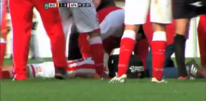 NOVA TRAGEDIJA U ARGENTINI: Još jedan fudbaler preminuo na terenu! (VIDEO)