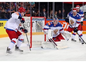 SP U HOKEJU: Klasik u finalu, Rusi protiv Kanađana (VIDEO)