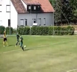 GENIJALNO: Jednostavnije i efikasnije izvođenje kornera još nije viđeno! (VIDEO)