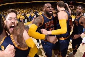 NBA: Padali rekordi, pali i Voriorsi, Klivlend sprečio ‘metlu’ (VIDEO)