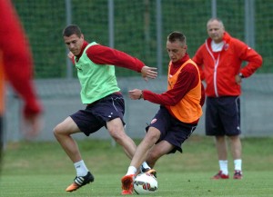 NAPUŠTA PRIPREME I ODLAZI ZA ‘SIĆU’: Crvena zvezda i definitivno ostaje bez štopera