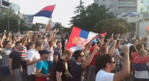 KARATA NEMA!? Kojom pesmom su srpski navijači odgovorili pošto im je zabranjen ulaz u halu u Baru!? (VIDEO)