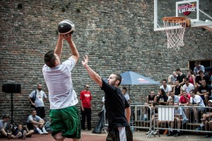 BASKET NA ‘KALIŠU’: Poznati svi učesnici finalnog turnira ‘Red Bull King of the Rock’