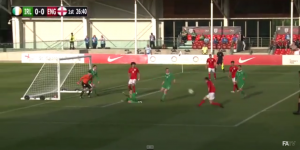 FINTIRAO CEO STADION: Da su se svi poređali na gol liniju, ne bi sprečili ovaj pogodak (VIDEO)