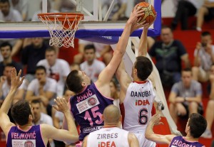 KLS: Zvezda stotkom gazi ka finalu plej-ofa! (FOTO)