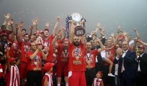 VATRENO SLAVLJE: Gorela je dvorana Mira i prijateljstva (VIDEO)