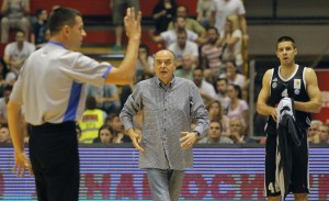 NIJE DOBRO: Vujošević na dijalizi, danas imao specijalnu posetu