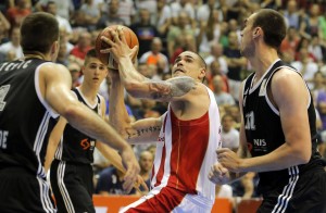 NAJ POTEZI PRVOG POLUVREMENA: Mačvan ‘cepao’ mrežicu, Cirbes zakucavao (VIDEO)