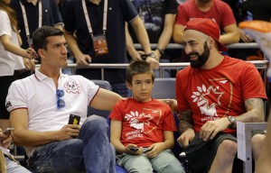 ZVEZDAŠI: Ko sve bodri crveno-bele u borbi za titulu? (FOTO)