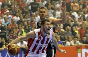 PARTIZAN PREPUSTIO TRON: Posle 17 godina Crvena zvezda je šampion Srbije! (VIDEO)
