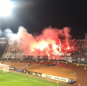 FOTOGALERIJA: Partizan ‘nokautirao’ Metalac, bakljada Grobara i zagrljaj Božinova i Babovića (FOTO)