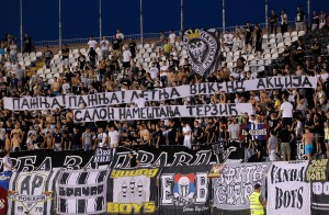 PROZIVKA: Da li su ovom pesmom Grobari prozvali Zvezdu ili najavili sedmicu protiv Jagodine? (VIDEO)