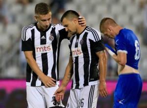 RANI RADOVI NAPADAČA PARTIZANA: Božinov i Azis u noćnom provodu (FOTO)