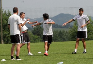 DANAS OPUŠTANJE, OD SUTRA SVE PO STAROM: Kako su fudbaleri Partizana uživali u drugačijem popodnevu