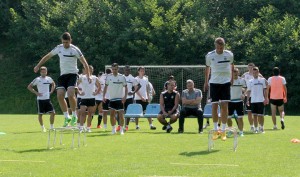 PARTIZAN POD NADZOROM: Ko vozi ka Ligi šampiona, a ko duva svećice? (VIDEO) (FOTO)