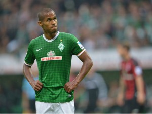 PRELEP POGODAK, ALI U POGREŠNOJ MREŽI: Da li ste ikada videli lepši AUTOGOL? (VIDEO)