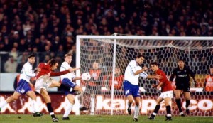 VREMEPLOV: Batistutine suze u trenutku kada je ‘presudio’ svojoj Fiorentini u dresu Rome (VIDEO)