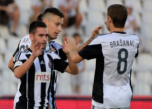 ‘PONOSNI’ POMERILI MEČ U HUMSKOJ: Partizan i Radnički u drugom terminu