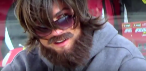 ŠOK I HISTERIJA U MADRIDU: Šta biste uradili da vas ovako iznenadi omiljeni fudbaler? (VIDEO)