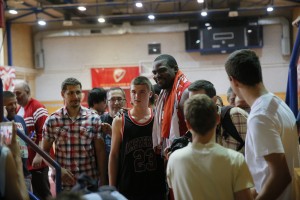 KRENULI SU I CRVENO-BELI: Prvi minuti Skorcanitisa u dresu  Crvene zvezde (FOTO)