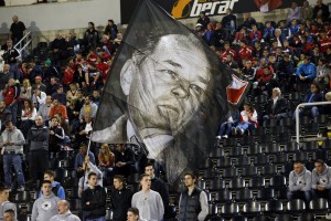 FOTO DANA: Dres Sampdorije na grobu Vujadina Boškova