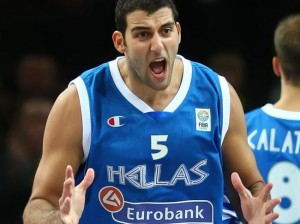 NOVI ‘PRELET’, TRESE SE ATINA: Bivši centar Olimpijakosa potpisao za Panatinaikos! (FOTO)