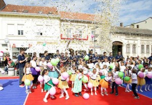 NA CENTRALNOM GRADSKOM TRGU: Mega Leks promovisao tim za novu sezonu (FOTO)